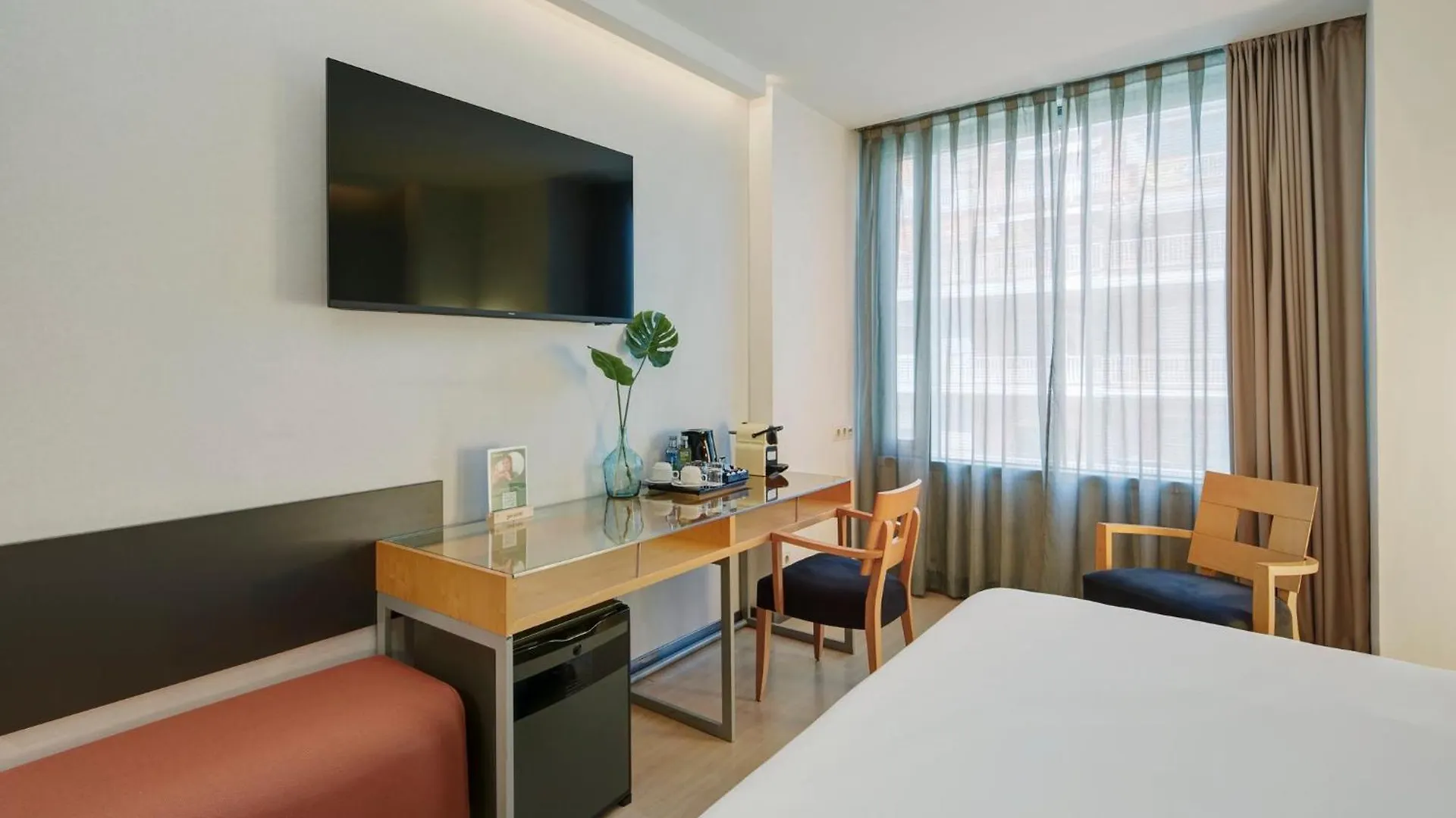 Sercotel Caspe Barcelone 4*,